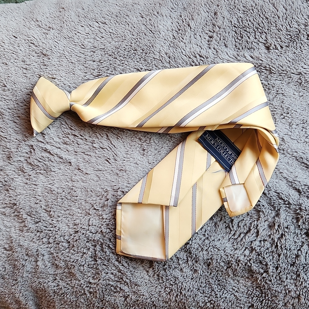 Clip-on Tie, pale yellow and silver/gray